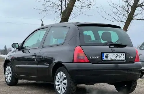 RENAULT Clio 
