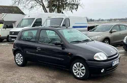 RENAULT Clio 