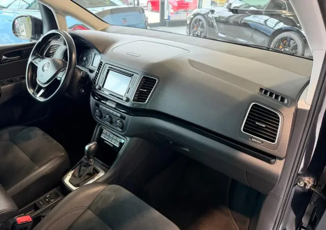 VOLKSWAGEN Sharan 2.0 TDI BMT Highline DSG