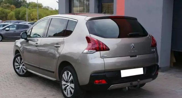 PEUGEOT 3008 