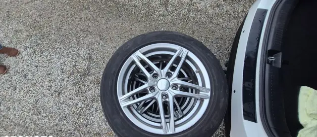 KIA Carens 1.7 CRDi 115 Dream Team Edition