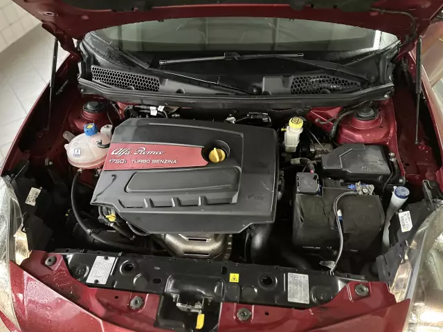 ALFA ROMEO Giulietta TBi Quadrifoglio Verde