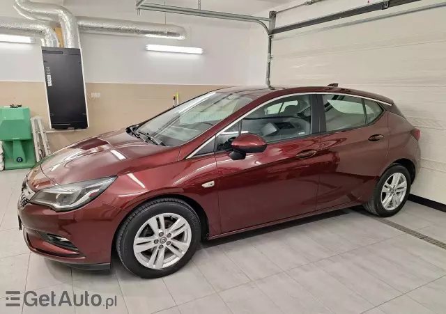 OPEL Astra 1.4 Turbo Business