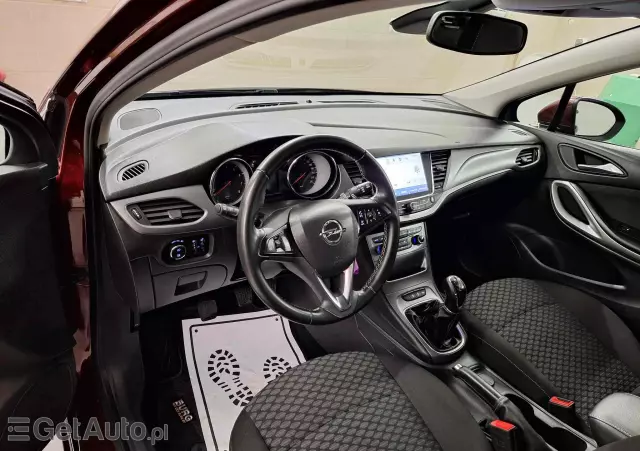 OPEL Astra 1.4 Turbo Business