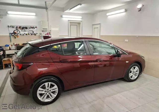 OPEL Astra 1.4 Turbo Business