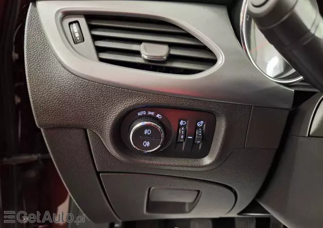 OPEL Astra 1.4 Turbo Business