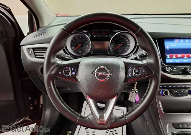 OPEL Astra 1.4 Turbo Business
