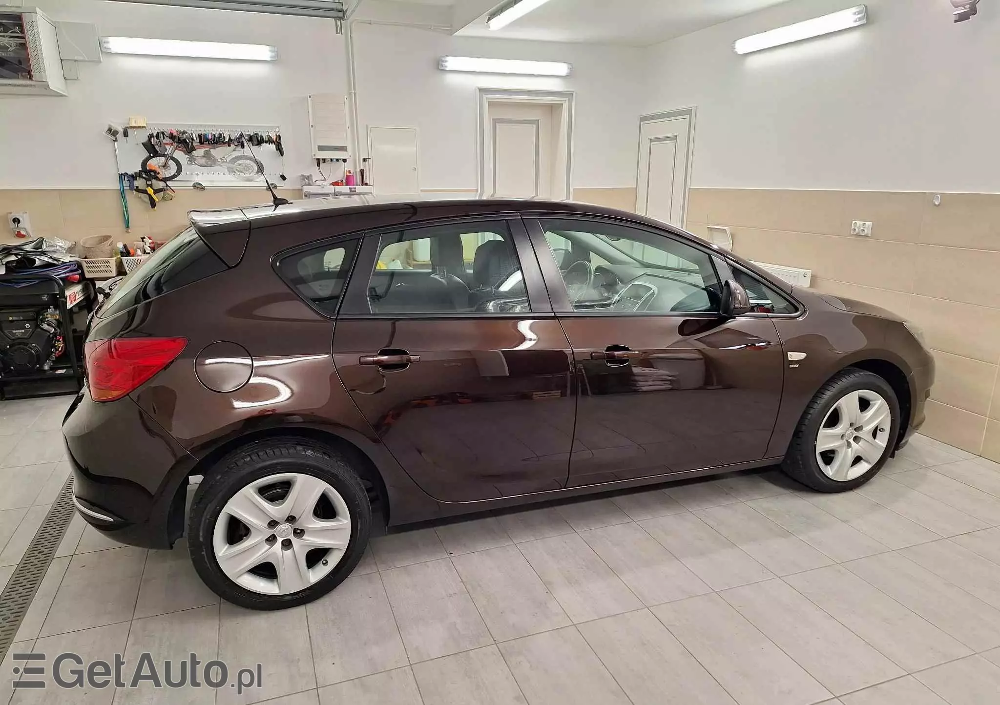 OPEL Astra IV 1.4 T Active EU6