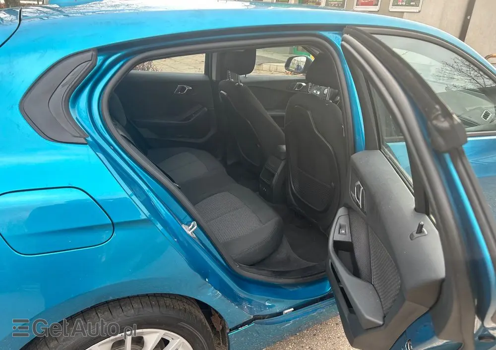 BMW Seria 1 118i Advantage