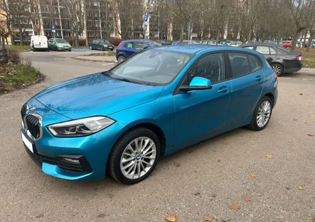 BMW Seria 1 118i Advantage