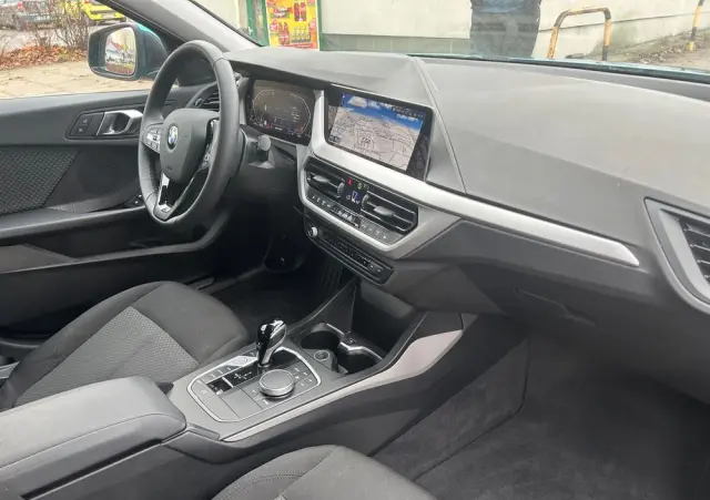 BMW Seria 1 118i Advantage