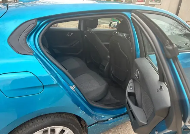 BMW Seria 1 118i Advantage