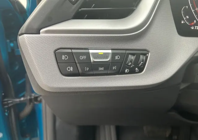 BMW Seria 1 118i Advantage