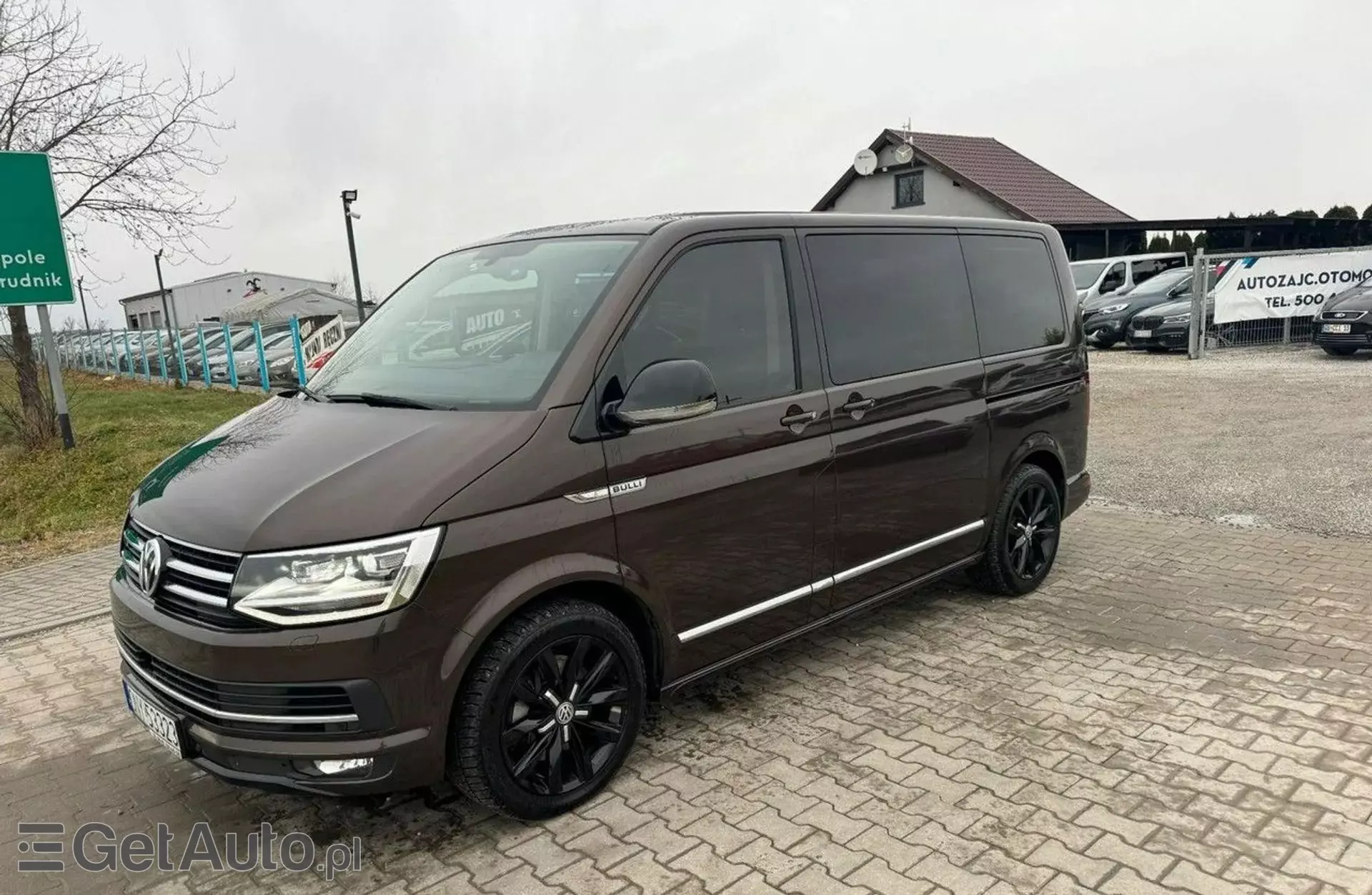 VOLKSWAGEN Multivan 