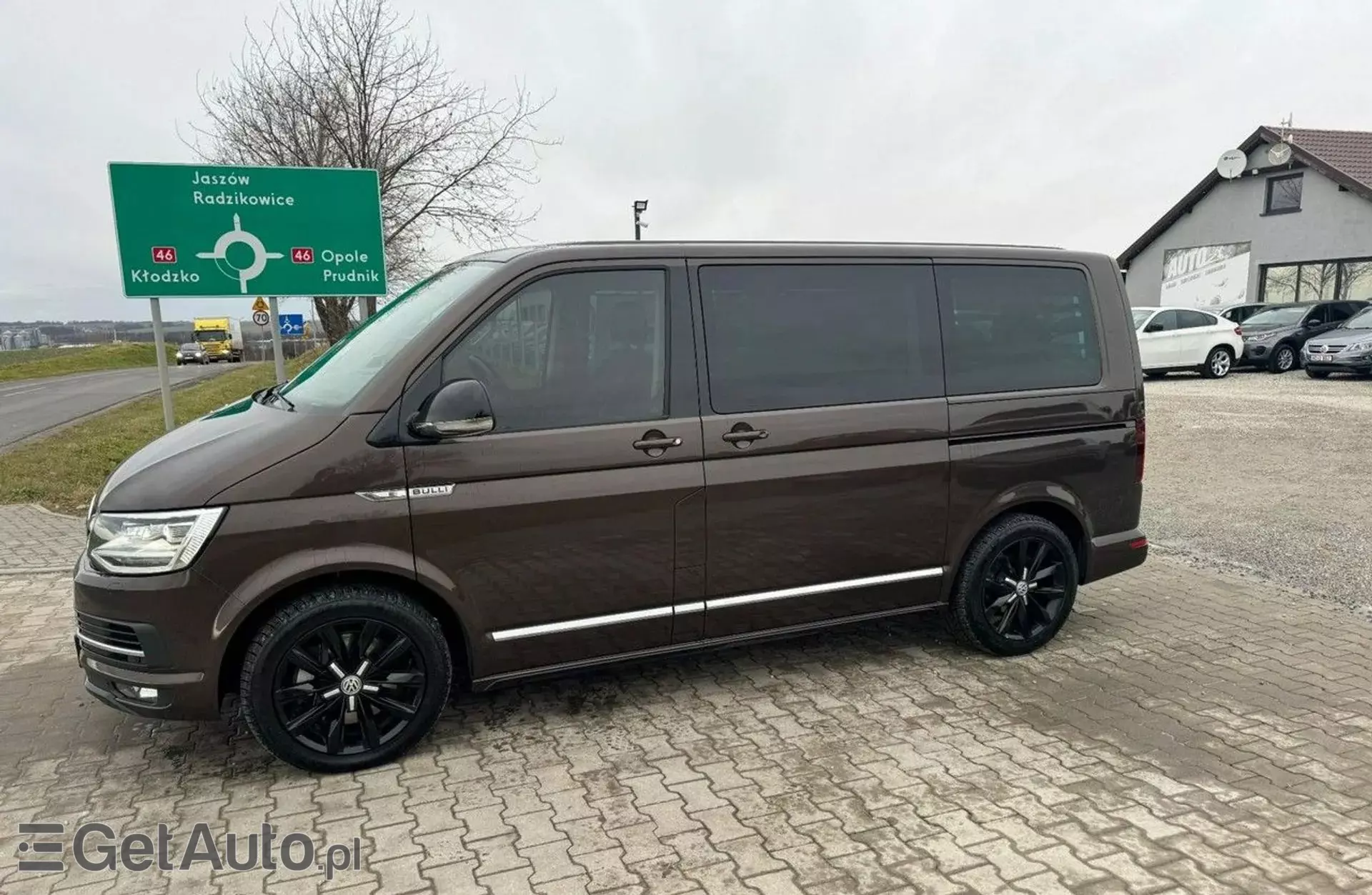 VOLKSWAGEN Multivan 
