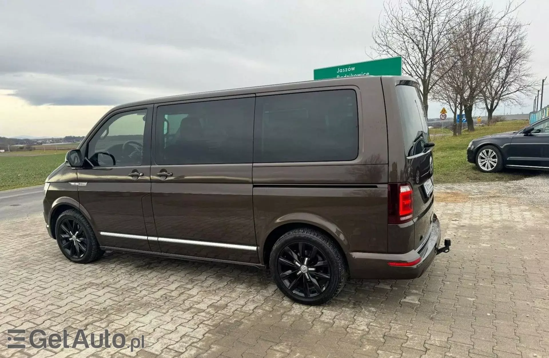 VOLKSWAGEN Multivan 