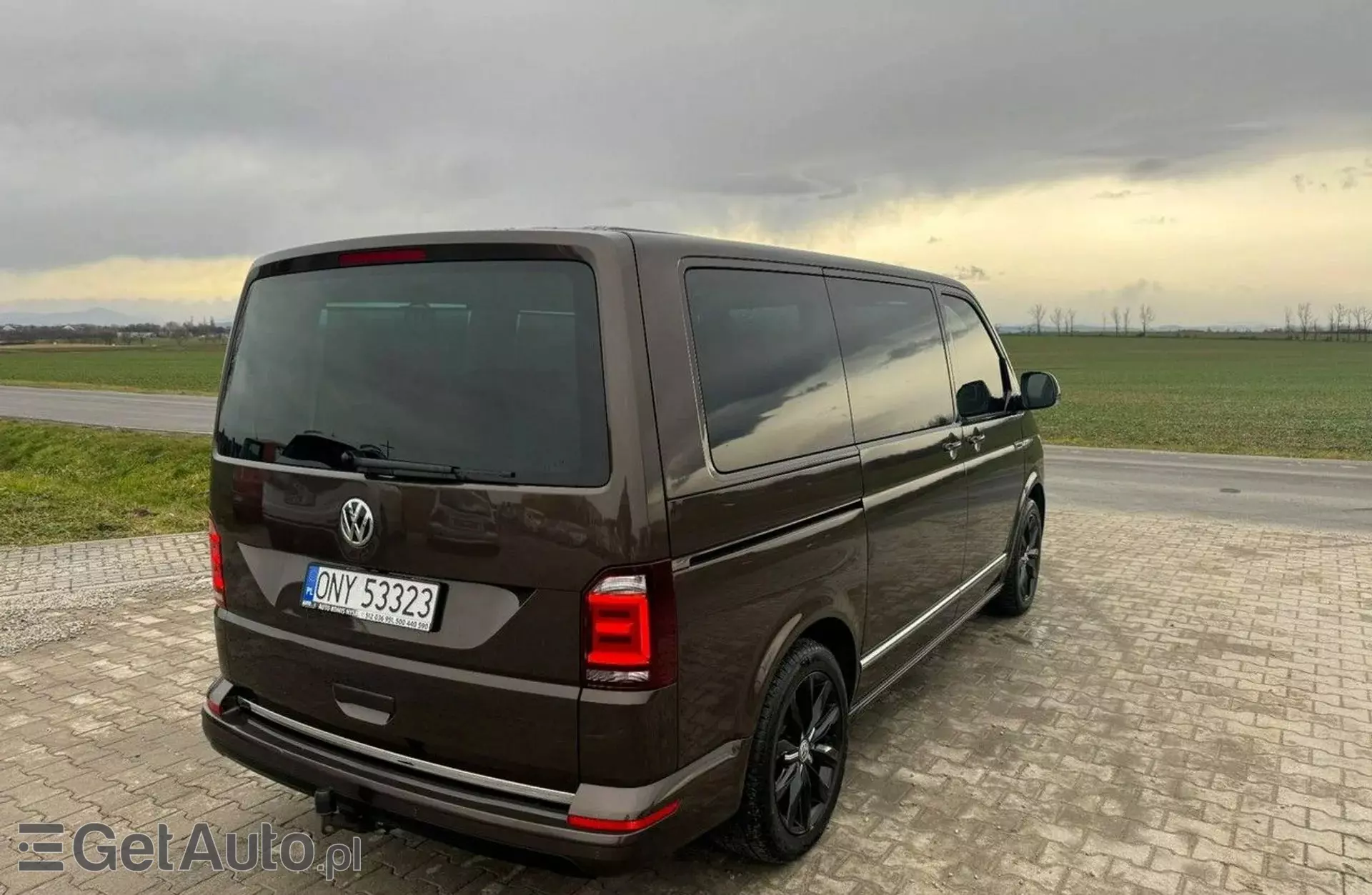 VOLKSWAGEN Multivan 