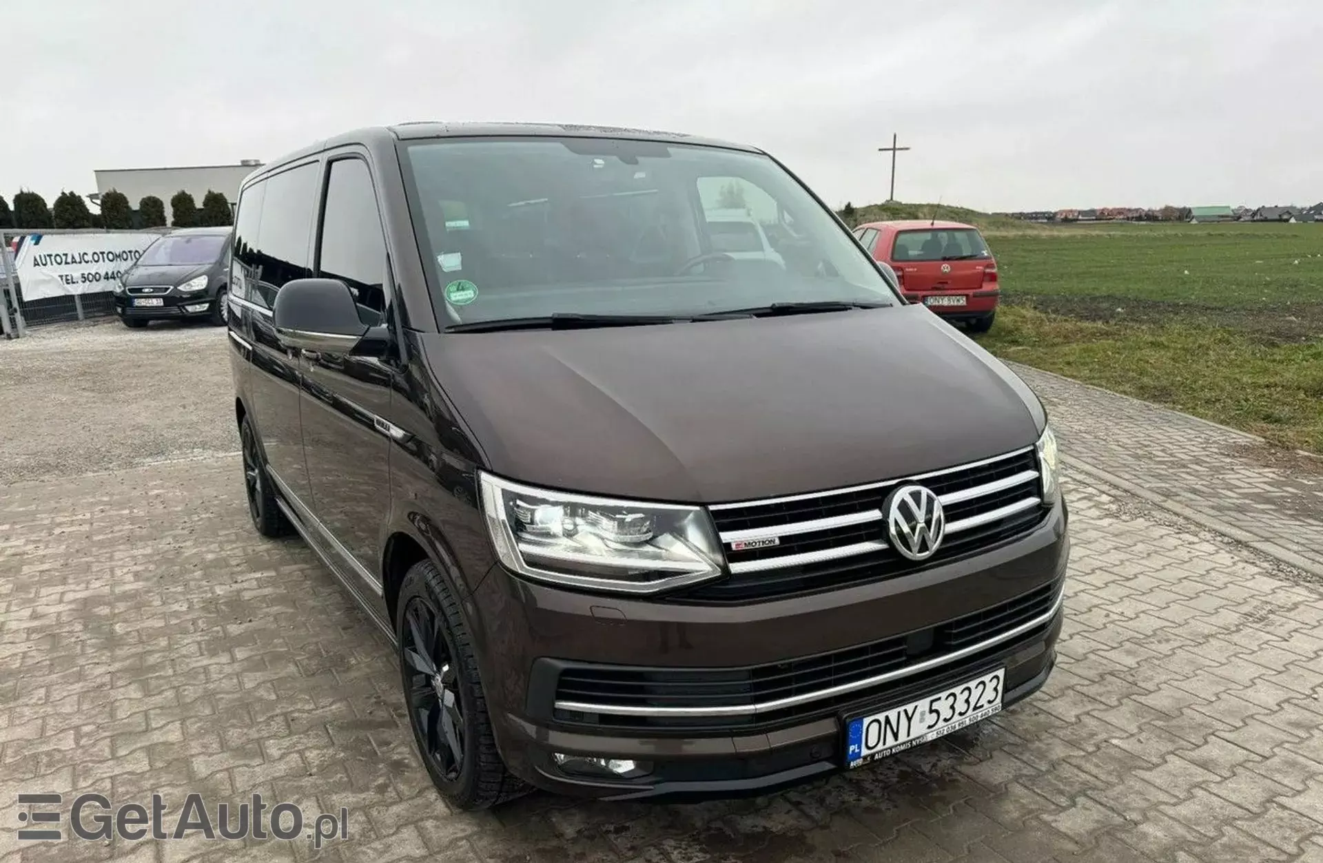 VOLKSWAGEN Multivan 