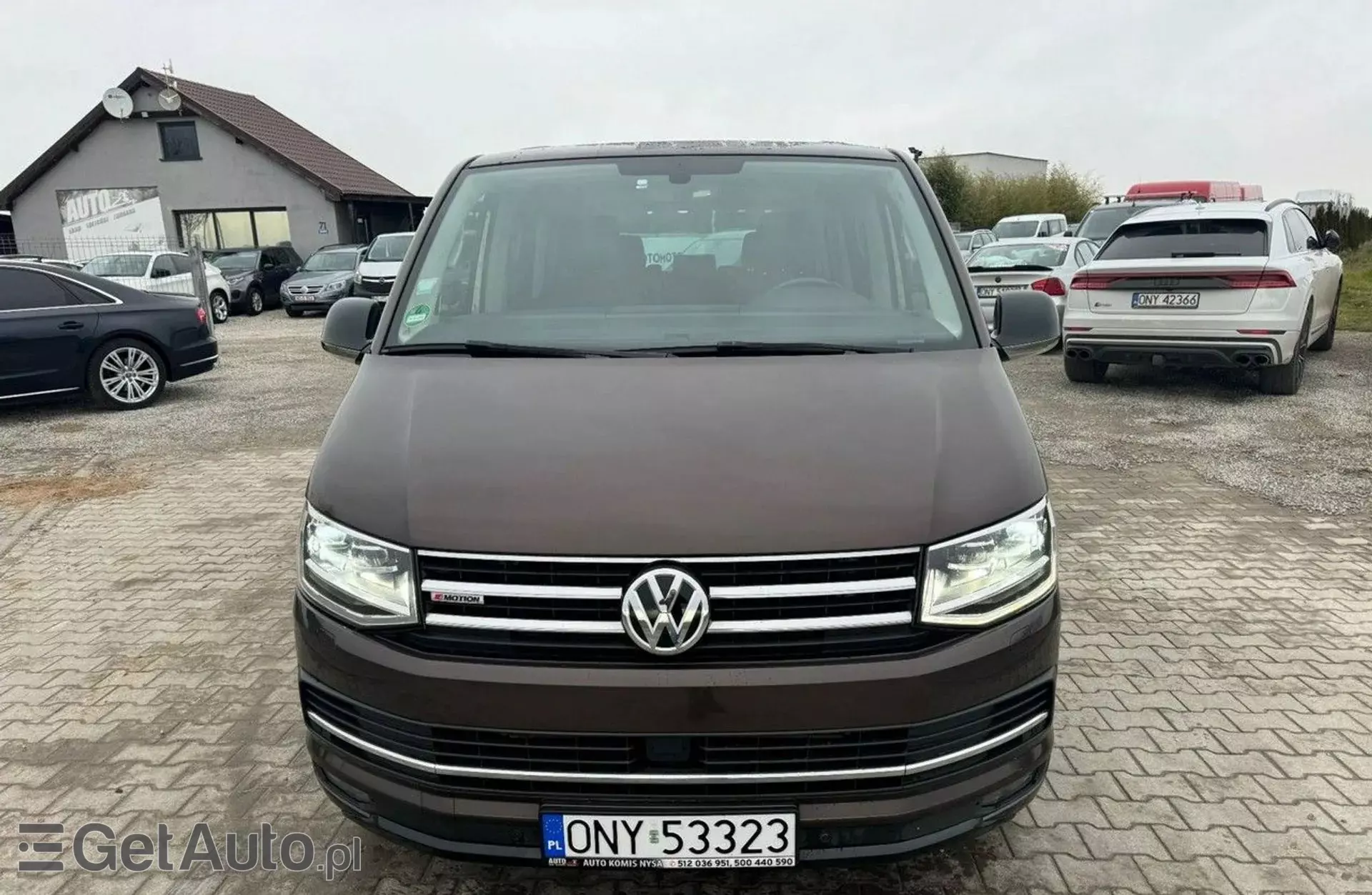 VOLKSWAGEN Multivan 