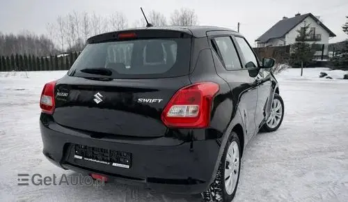 SUZUKI Swift 