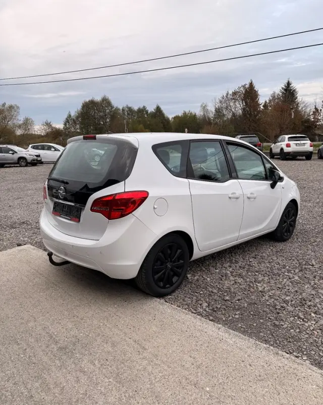 OPEL Meriva 1.4 Design Edition