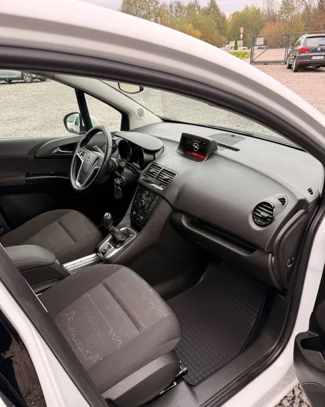 OPEL Meriva 1.4 Design Edition