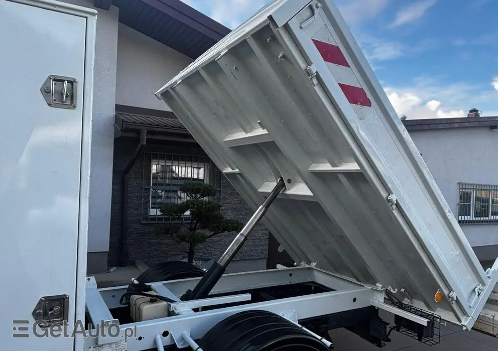 IVECO Daily Doka Dubelkabina 7 osób z wywrotką 