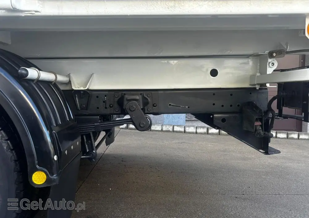 IVECO Daily Doka Dubelkabina 7 osób z wywrotką 