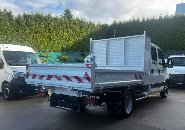 IVECO Daily Doka Dubelkabina 7 osób z wywrotką 