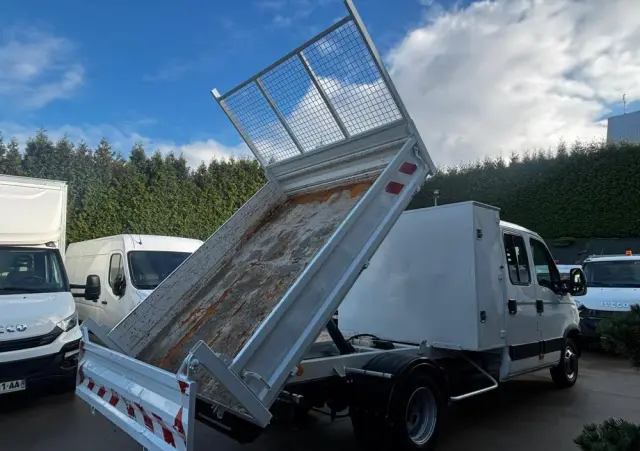 IVECO Daily Doka Dubelkabina 7 osób z wywrotką 