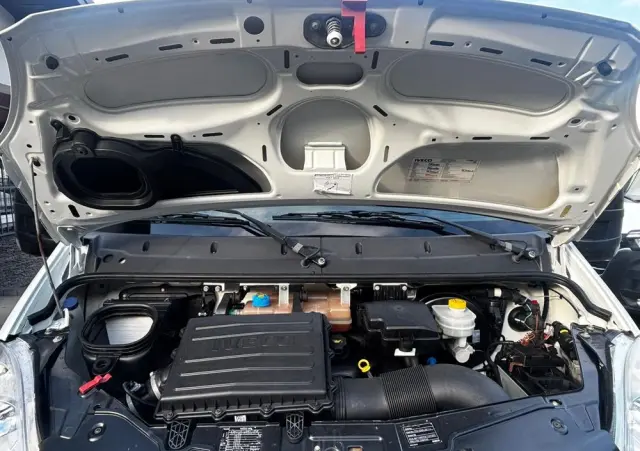 IVECO Daily Doka Dubelkabina 7 osób z wywrotką 