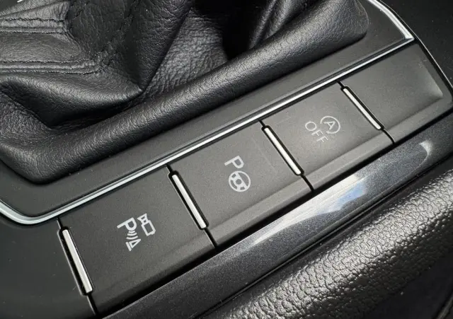 VOLKSWAGEN Tiguan 2.0 TDI BMT SCR Highline DSG