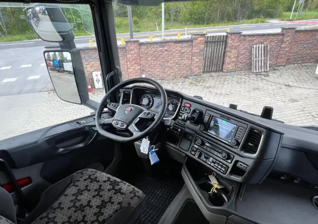 SCANIA R540 full ADR z Niemiec Ledy nawigacja pełna historia kontrakt Scania 