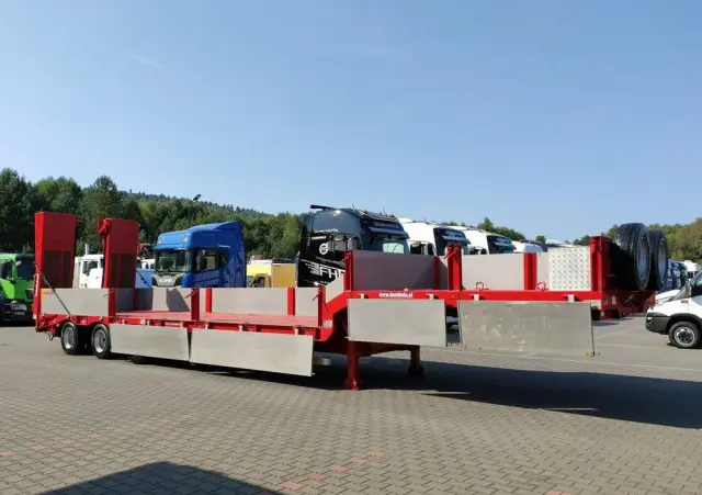 BODEX JANMIL Burtówka Laweta Niskopodłogowa Podczołgówka 3-Osie 