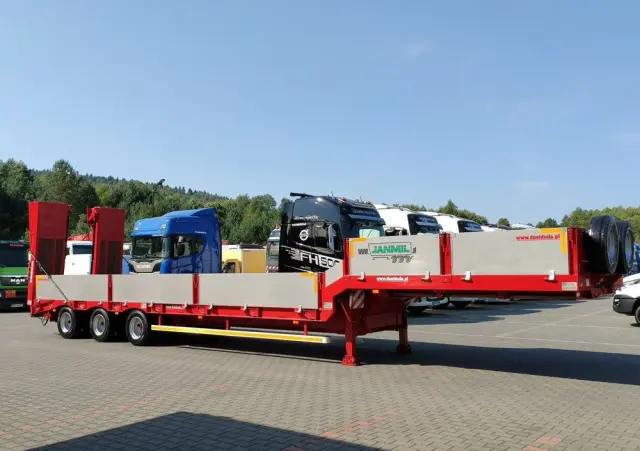 BODEX JANMIL Burtówka Laweta Niskopodłogowa Podczołgówka 3-Osie 