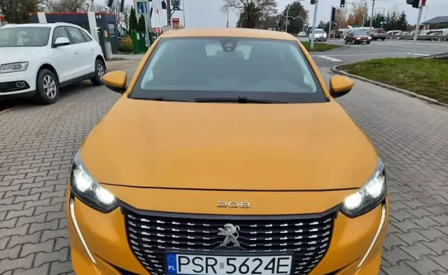 PEUGEOT 208 