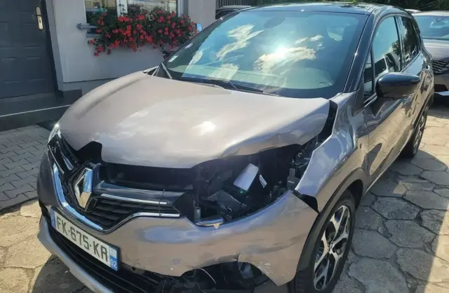 RENAULT Captur 