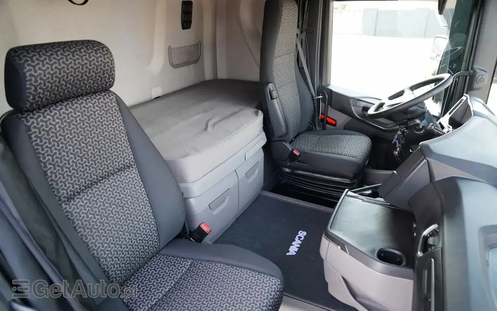 SCANIA R 450 /  MEGA / RETARDER / KLIMATYZACJA POSTOJOWA / LOWDECK / 