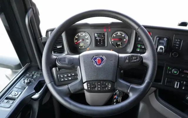 SCANIA R 450 /  MEGA / RETARDER / KLIMATYZACJA POSTOJOWA / LOWDECK / 