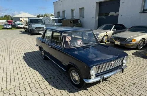 FIAT 124 
