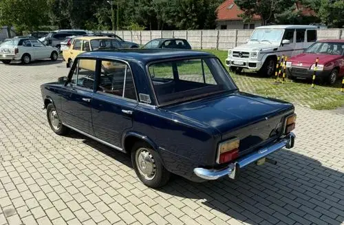 FIAT 124 