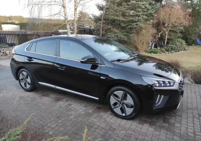 HYUNDAI IONIQ 1.6 GDI Premium