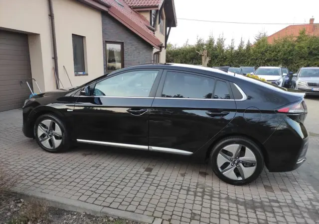 HYUNDAI IONIQ 1.6 GDI Premium