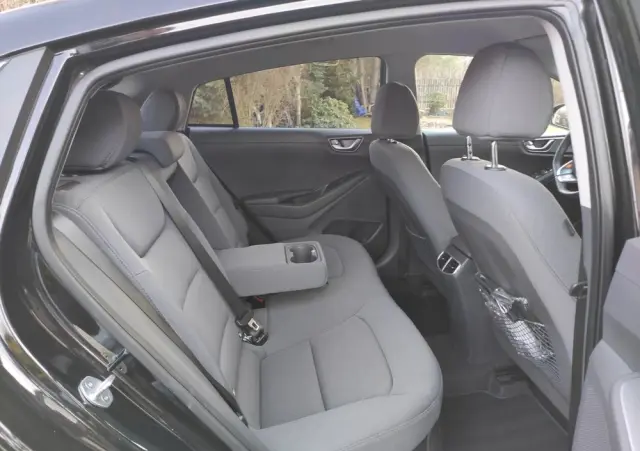 HYUNDAI IONIQ 1.6 GDI Premium