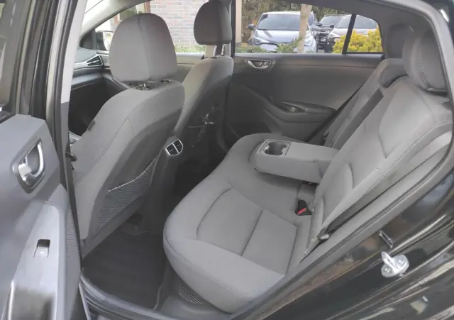 HYUNDAI IONIQ 1.6 GDI Premium