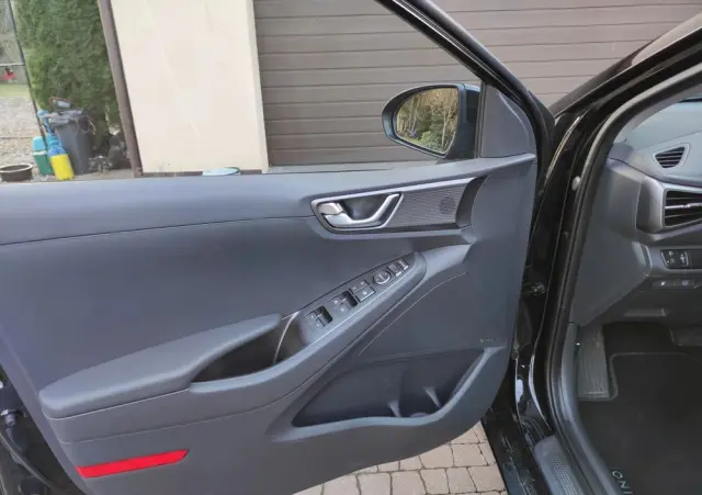 HYUNDAI IONIQ 1.6 GDI Premium
