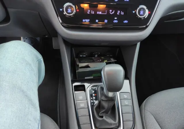 HYUNDAI IONIQ 1.6 GDI Premium