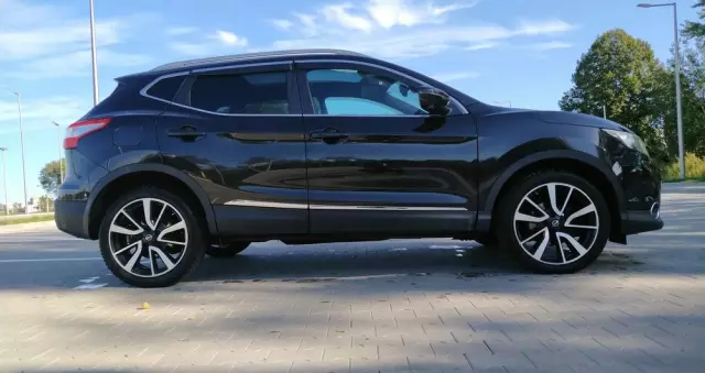 NISSAN Qashqai 1.6 dCi Xtronic TEKNA+