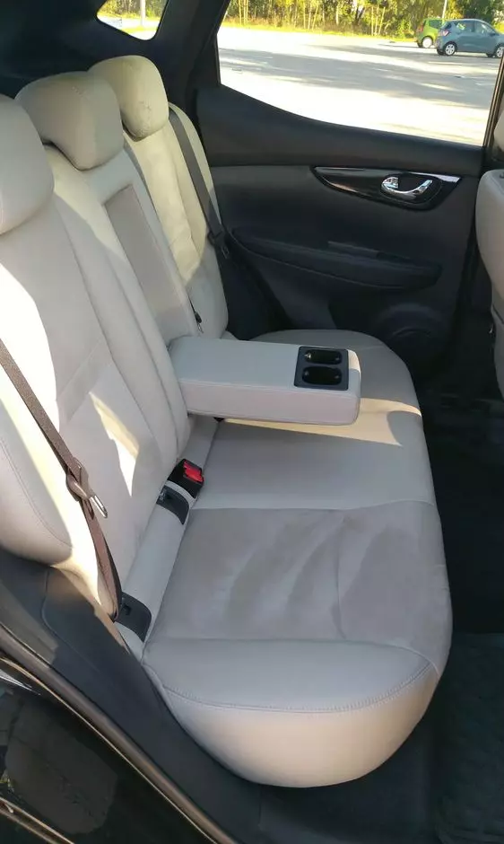 NISSAN Qashqai 1.6 dCi Xtronic TEKNA+