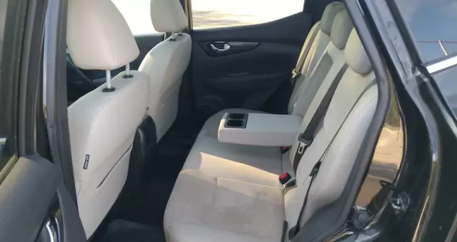 NISSAN Qashqai 1.6 dCi Xtronic TEKNA+